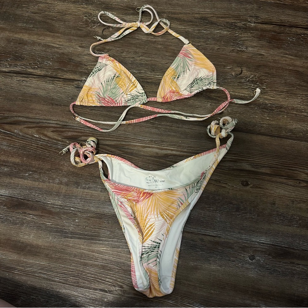 Shore Bikini Set